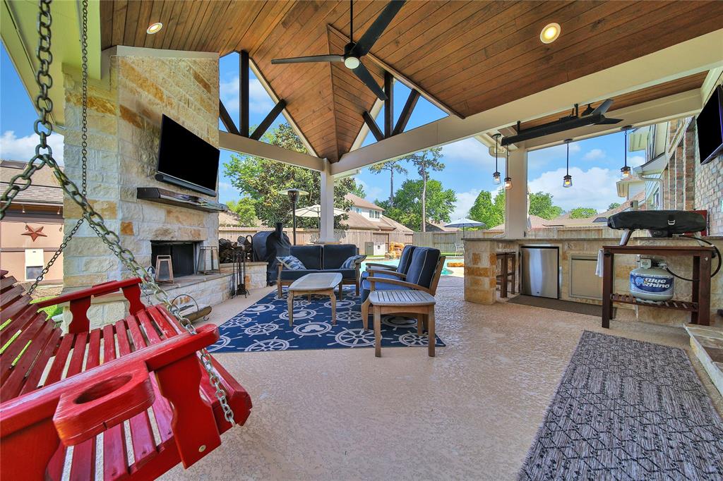 property-search 2 2103 Chelsea Creek Lane