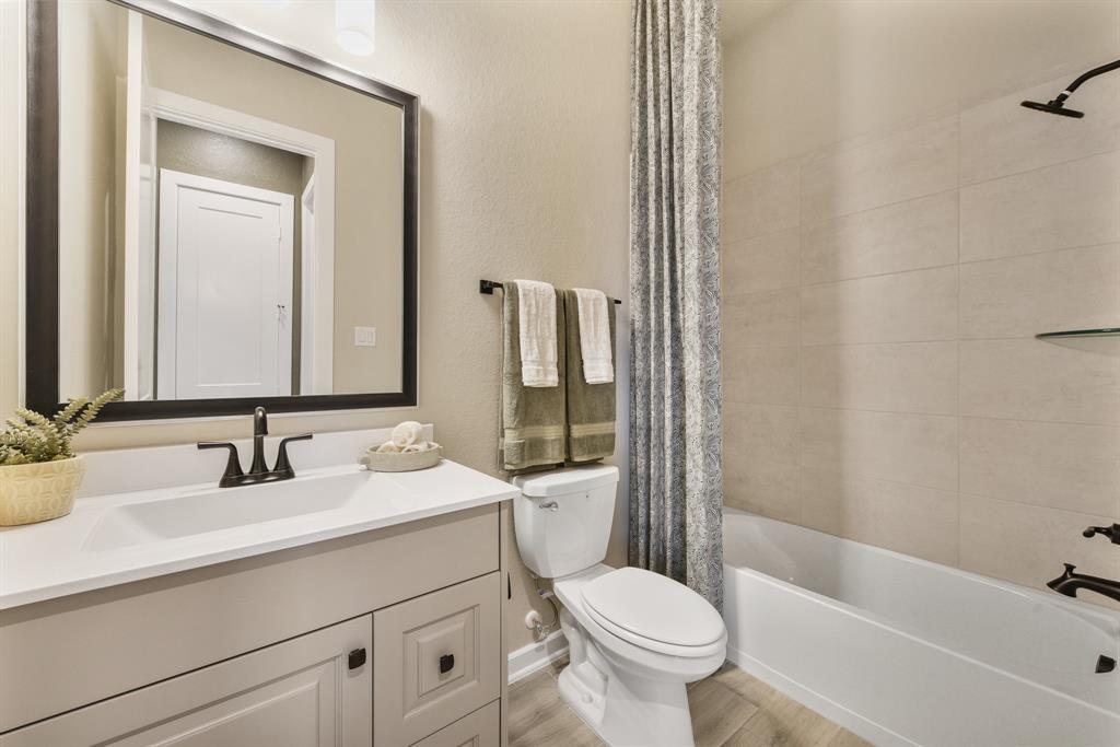 4707 Vaughan Way, Iowa Colony, Texas image 12