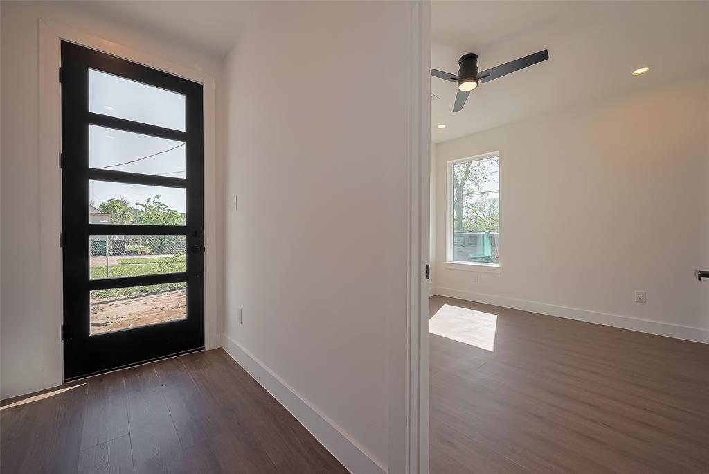 5512 Hardy Street, Houston, Texas image 3