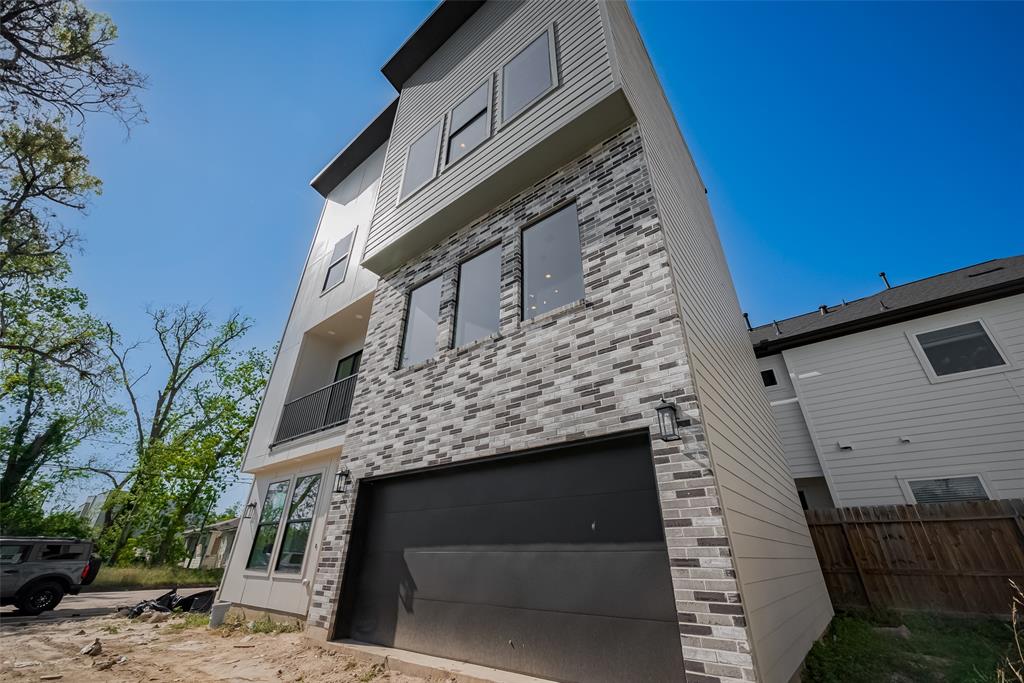 5512 Hardy Street, Houston, Texas image 2