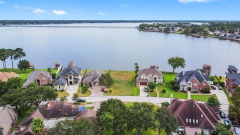 Photo of 8826 Cross Country Drive, Houston, TX 77346 (MLS # 38901529)