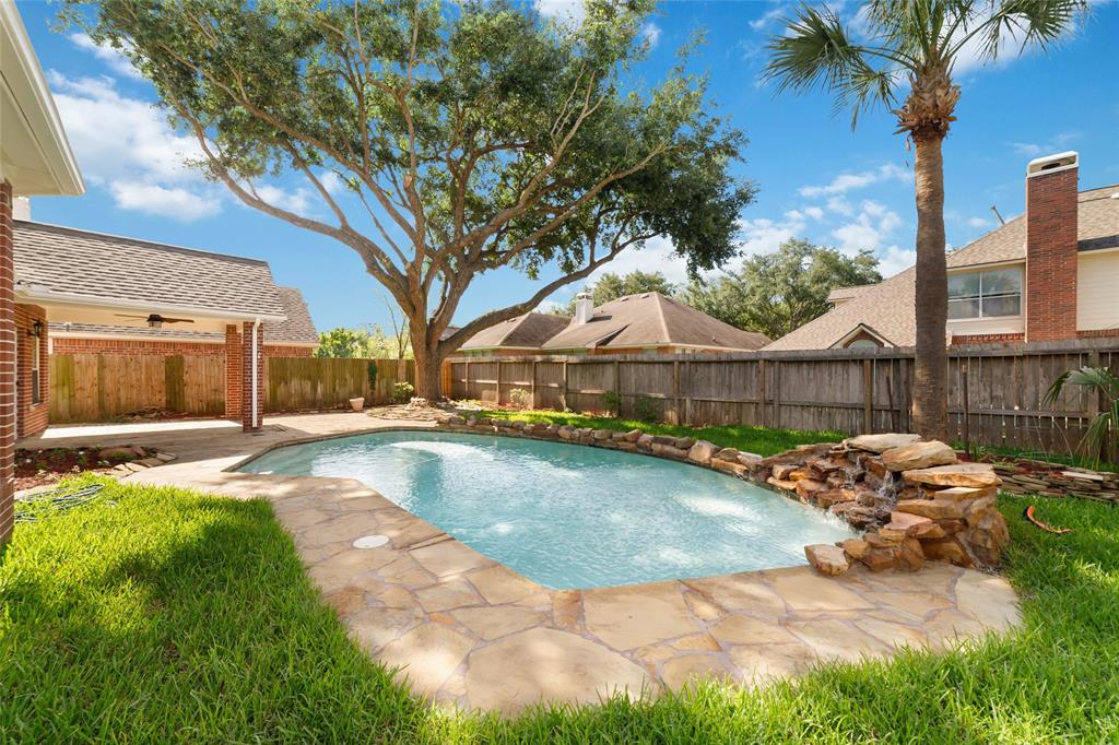5023 Bellmead Drive, Missouri City, Texas image 37