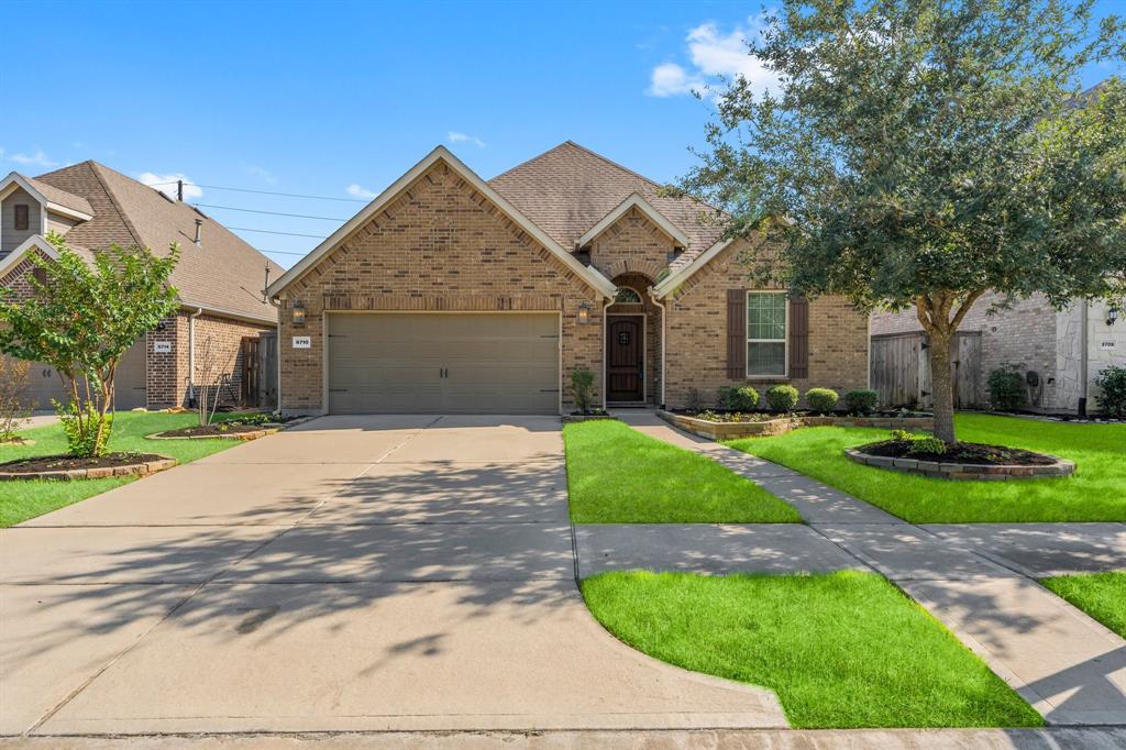 6710 Greenwood Valley Place, Katy, Texas image 2