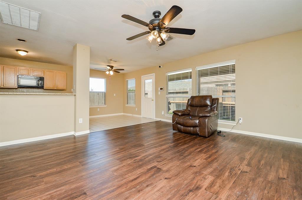 7811 Holly Berry Court, Cypress, Texas image 15