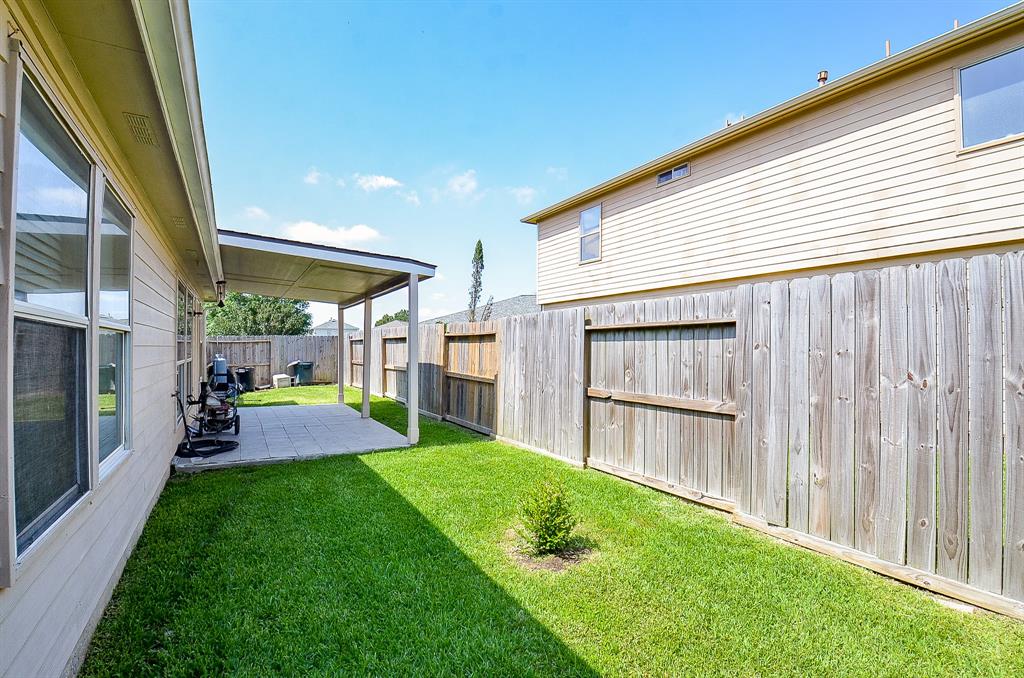 7811 Holly Berry Court, Cypress, Texas image 31