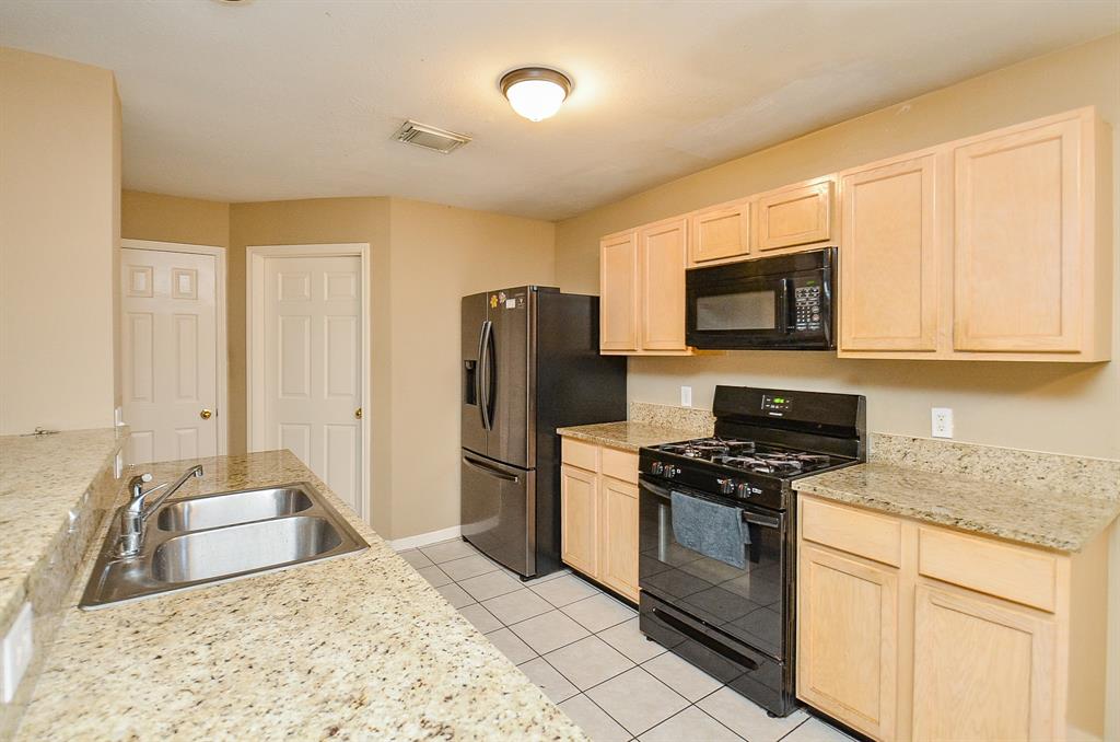 7811 Holly Berry Court, Cypress, Texas image 20