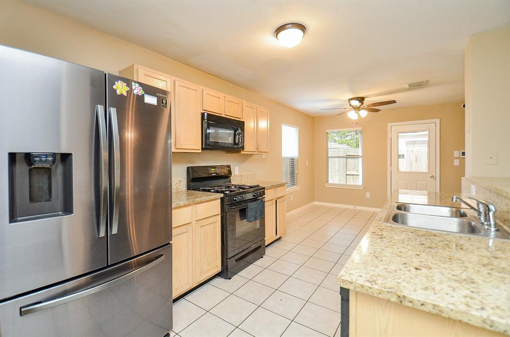 7811 Holly Berry Court, Cypress, Texas image 21