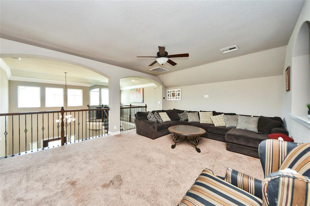 31602 Hummingbird Oak Drive, Hockley, Texas image 9