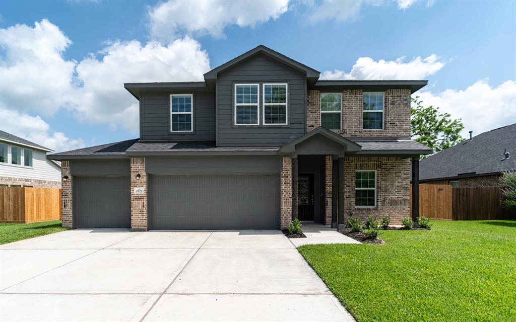 2327 Ridgewood Drive, West Columbia, Texas image 1