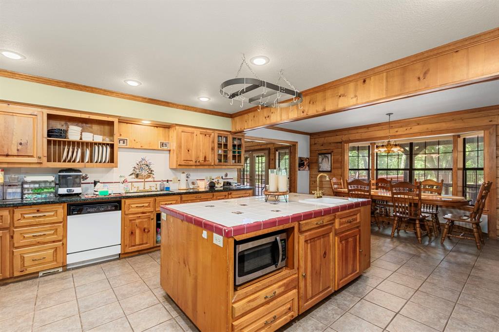 14626 Sycamore Circle, East Bernard, Texas image 13