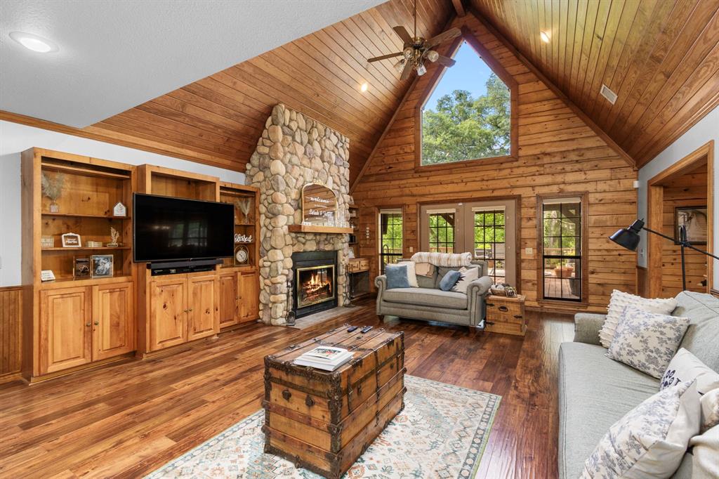 14626 Sycamore Circle, East Bernard, Texas image 10