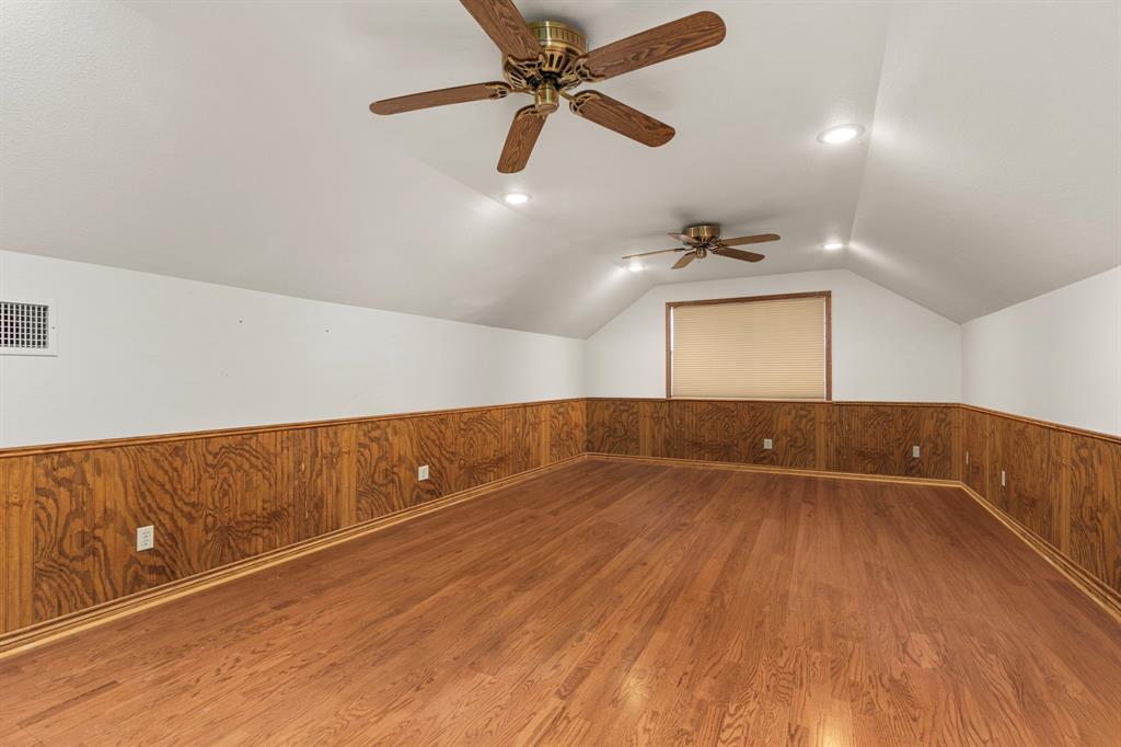 14626 Sycamore Circle, East Bernard, Texas image 34