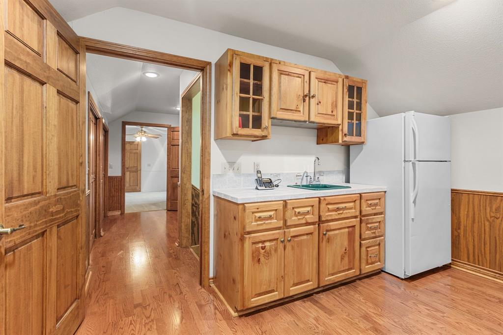 14626 Sycamore Circle, East Bernard, Texas image 33