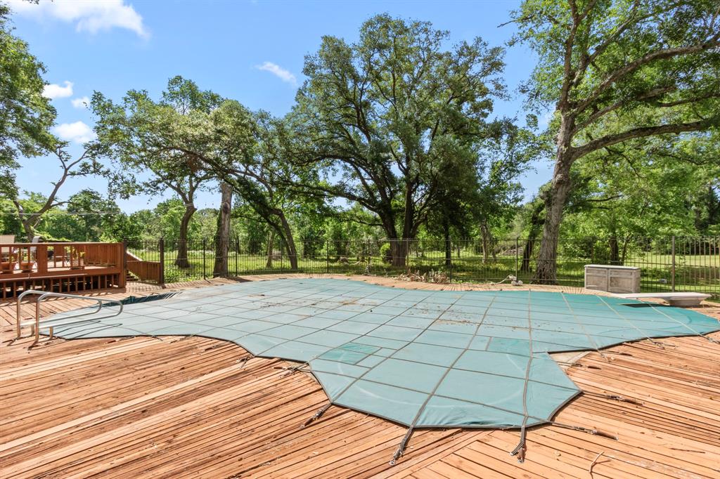 14626 Sycamore Circle, East Bernard, Texas image 45