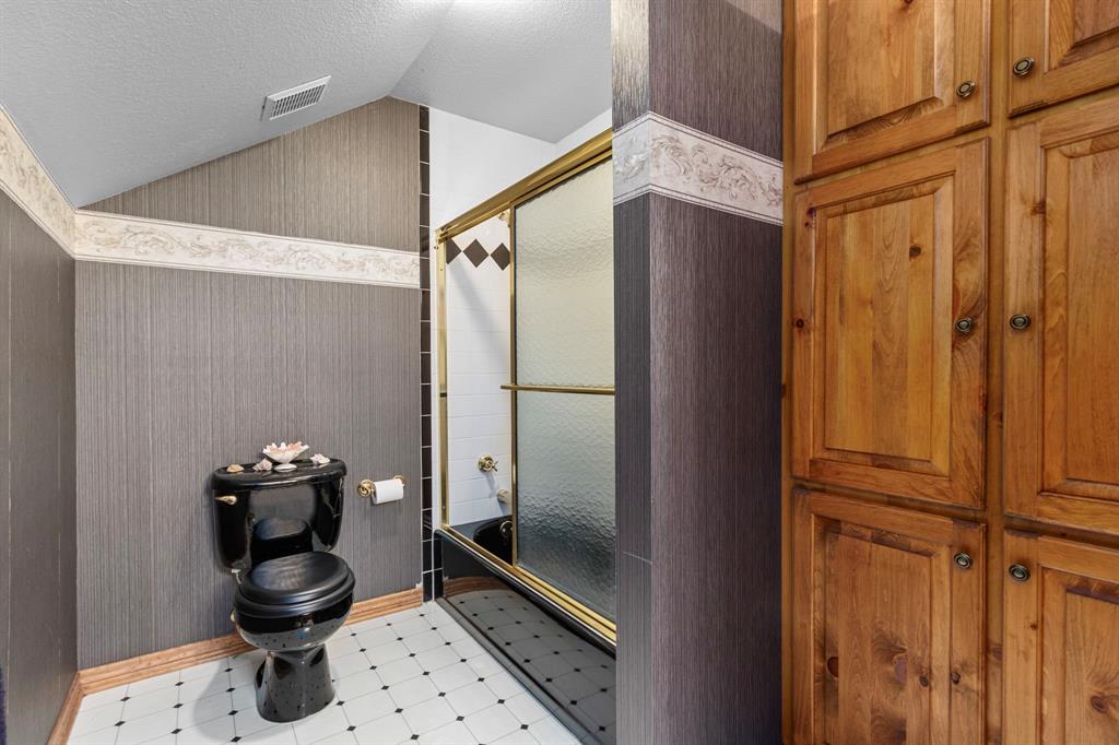 14626 Sycamore Circle, East Bernard, Texas image 36