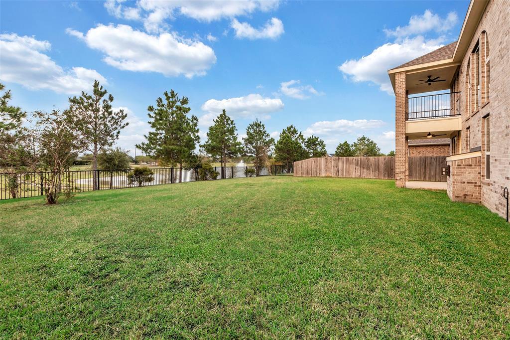 2210 Briarstone Bluff Crossing, Pearland, Texas image 39