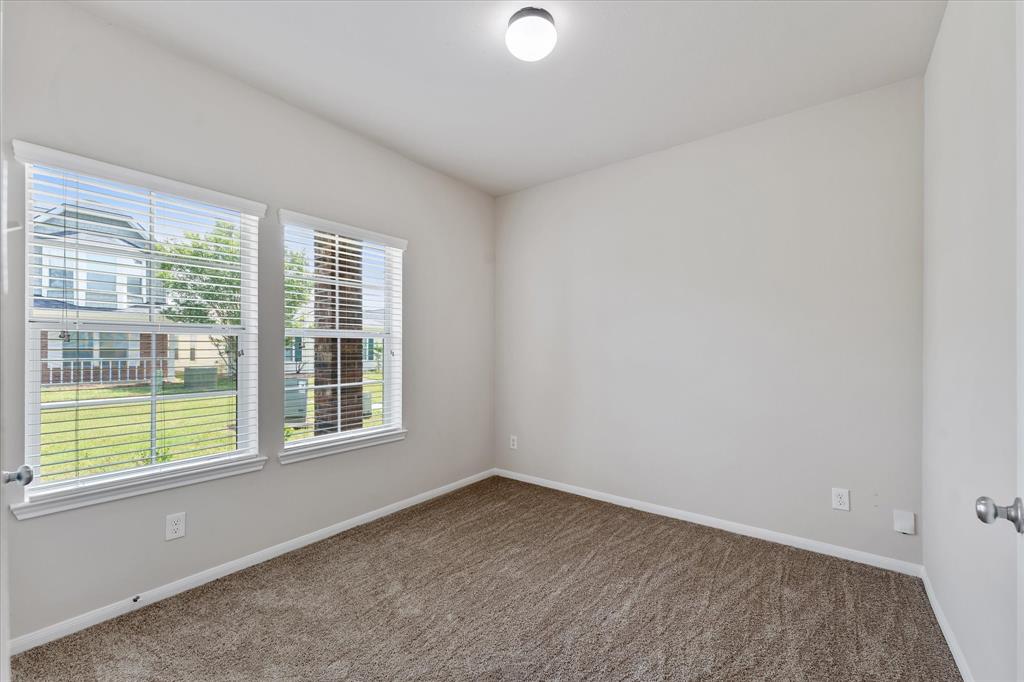 4049 Mossy Place Lane, Spring, Texas image 21
