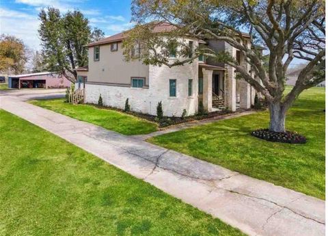 A home in Pearland