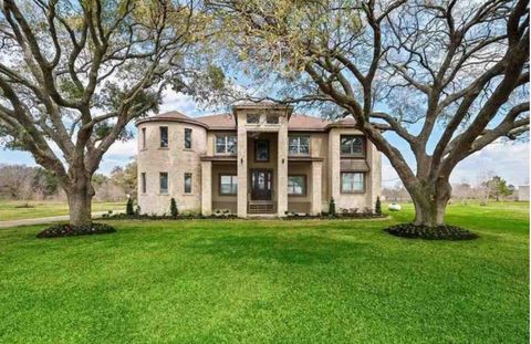 A home in Pearland