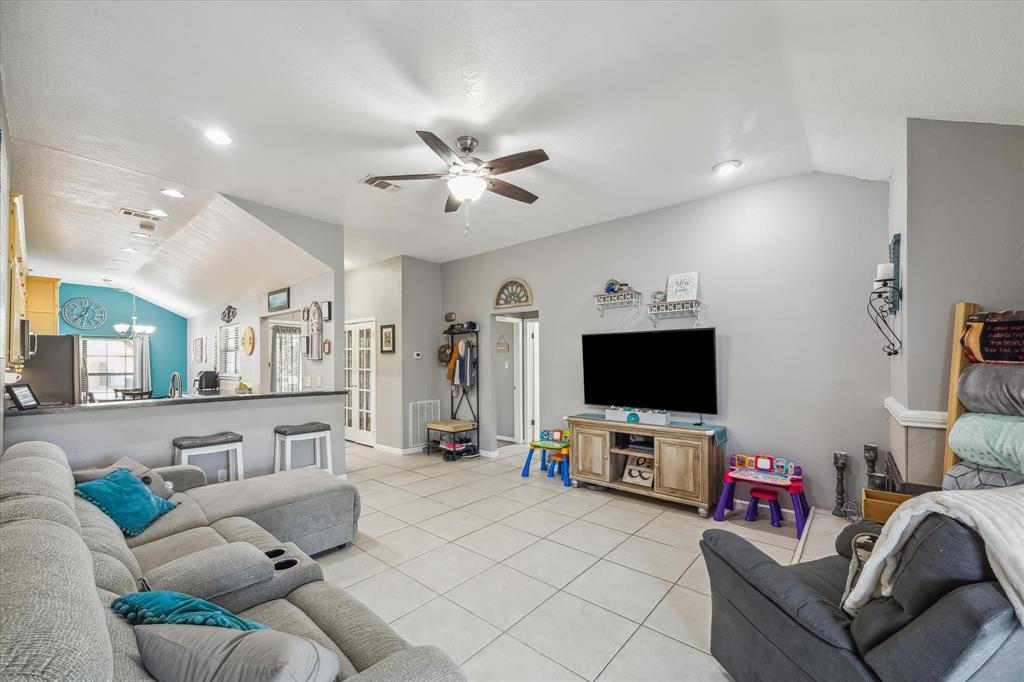 11915 12th Street, Santa Fe, Texas image 2