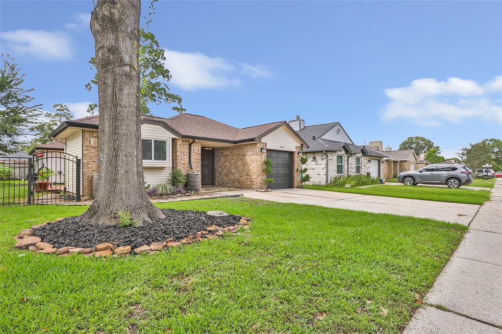 2806 Spring Dusk Lane