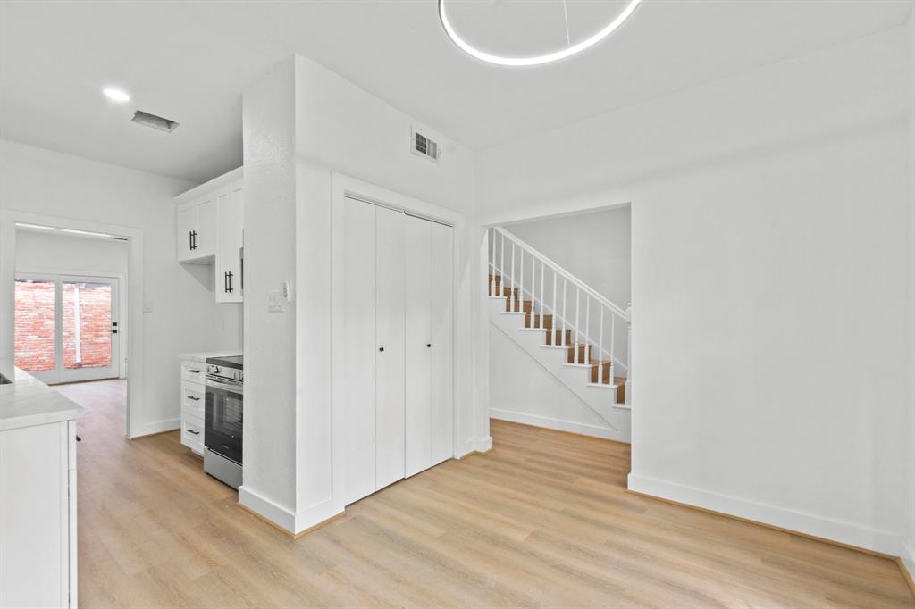 7921 Knight Road, Houston, Texas image 7