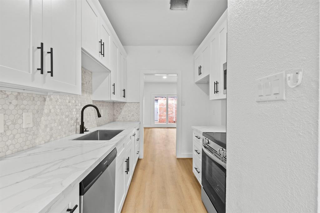 7921 Knight Road, Houston, Texas image 8