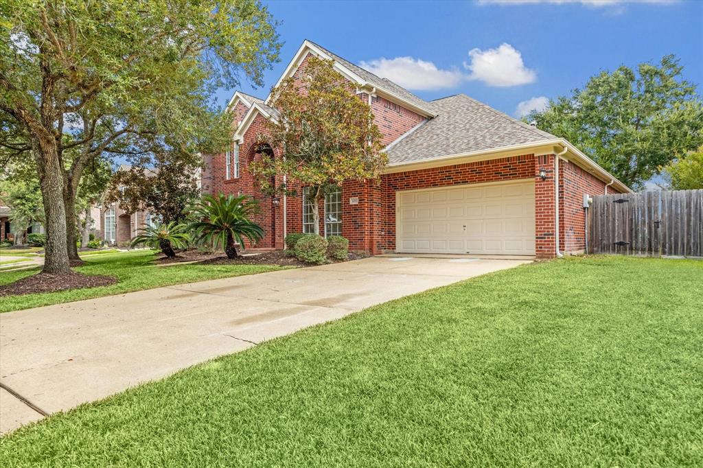 6311 Aspen Cove Court, Sugar Land, Texas image 4