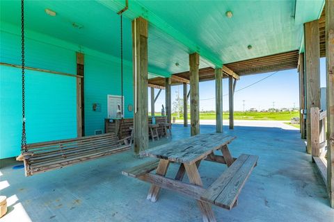 A home in Crystal Beach