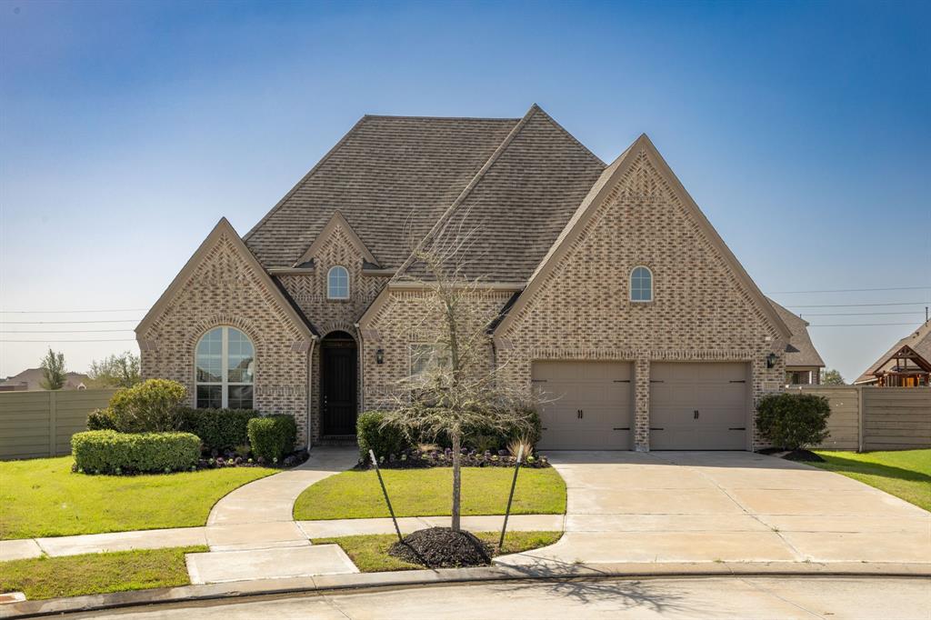 2300 Ridgewood Manor Court