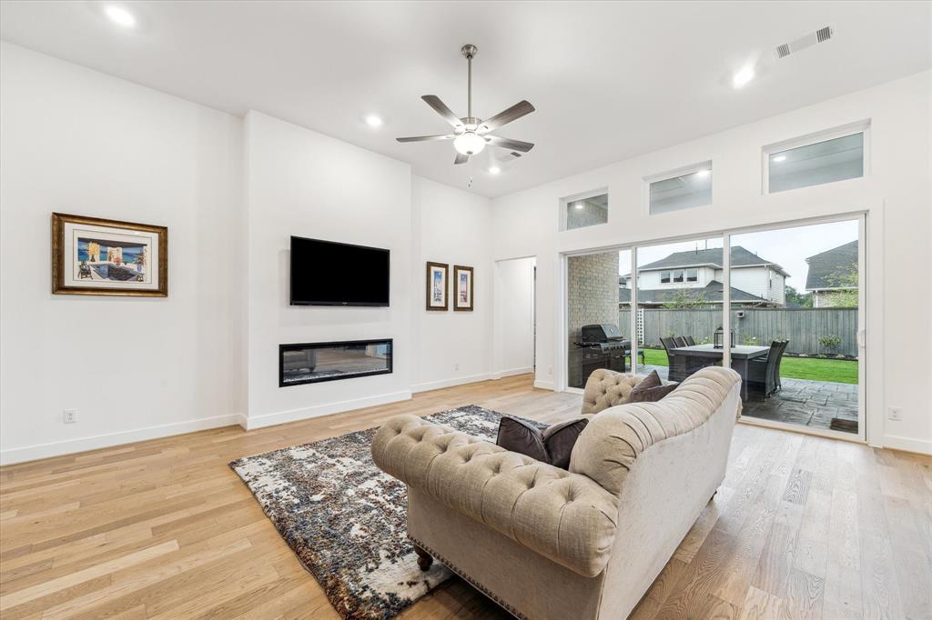 8110 Allston Village Trail Trail, The Woodlands, Texas image 21