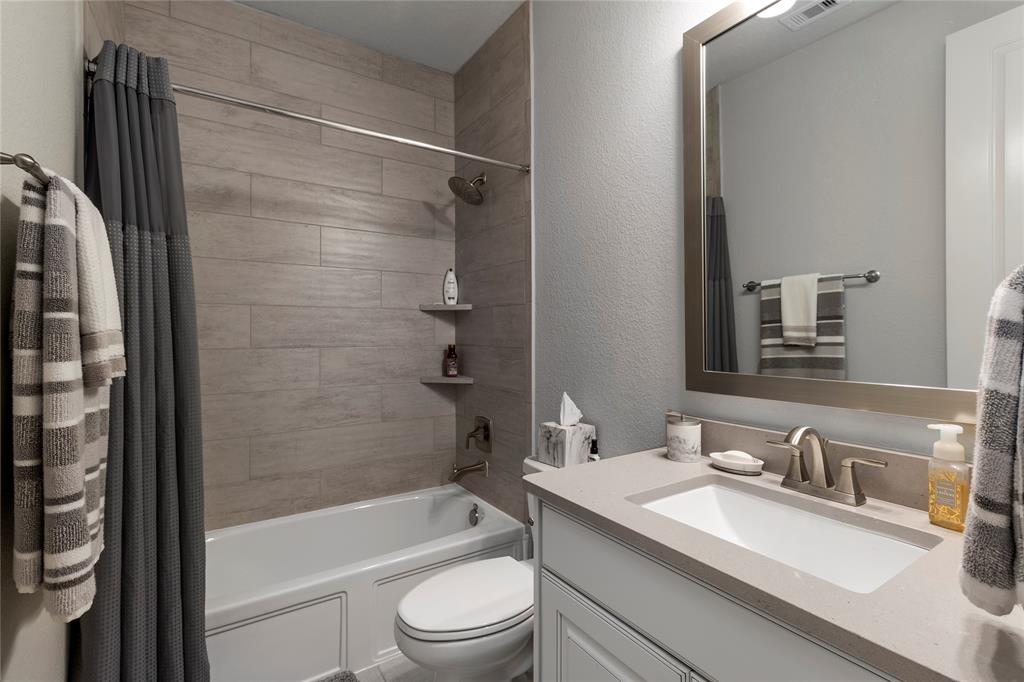 115 Skybranch Drive, Conroe, Texas image 5
