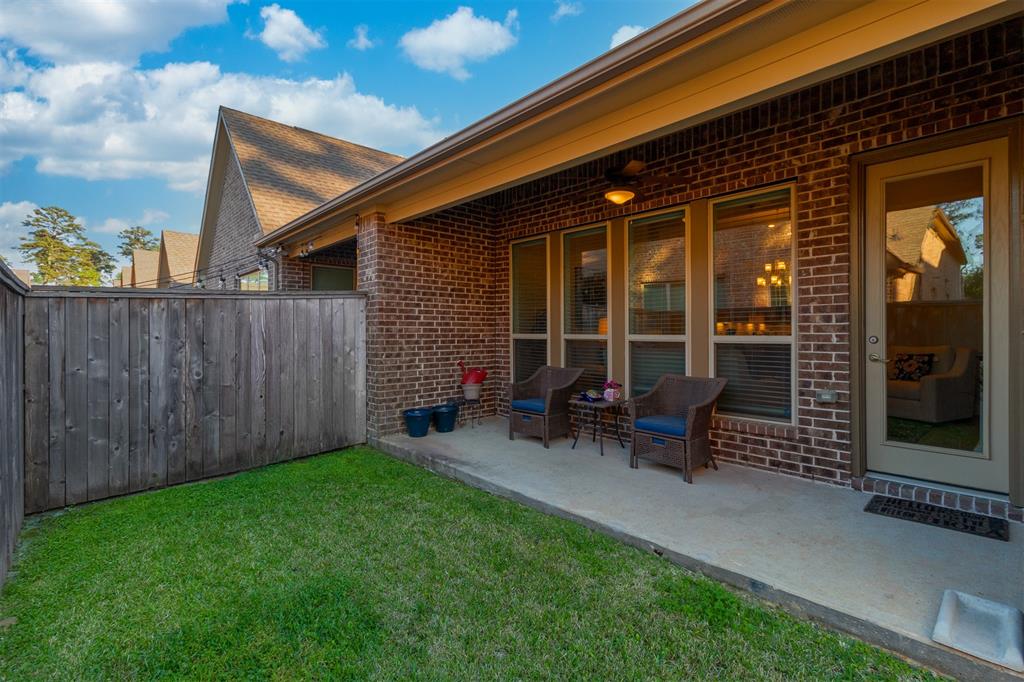 115 Skybranch Drive, Conroe, Texas image 19