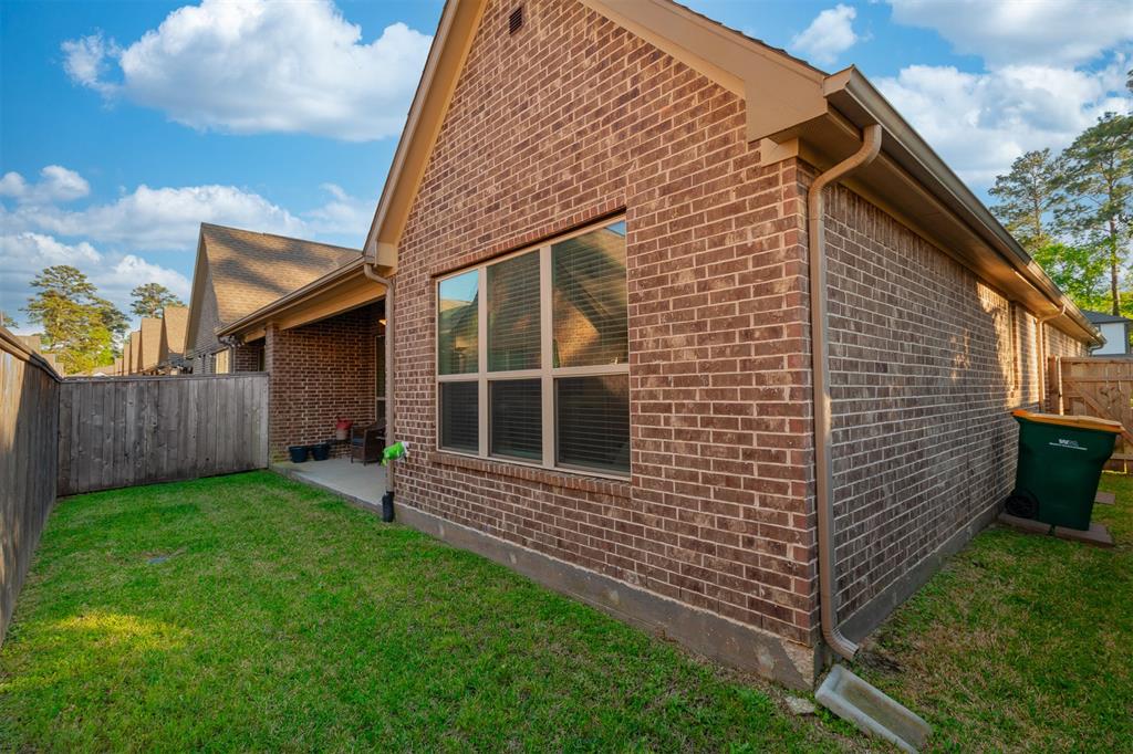 115 Skybranch Drive, Conroe, Texas image 20