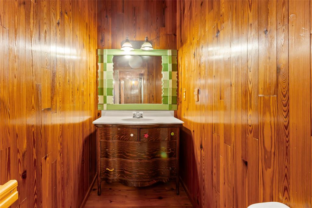 914 S Hill Street, Alvin, Texas image 11