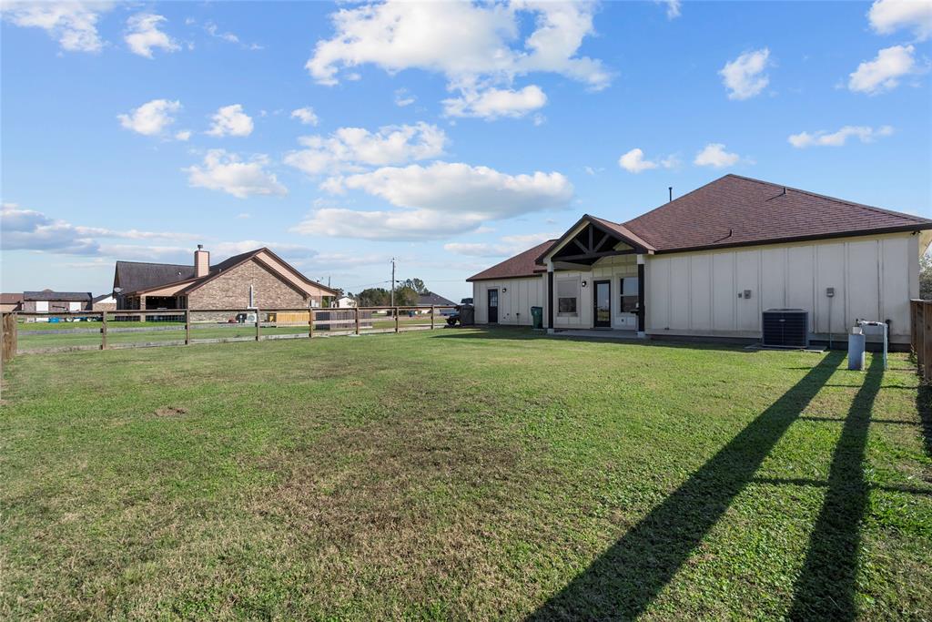 908 Longhorn Trail, Angleton, Texas image 41