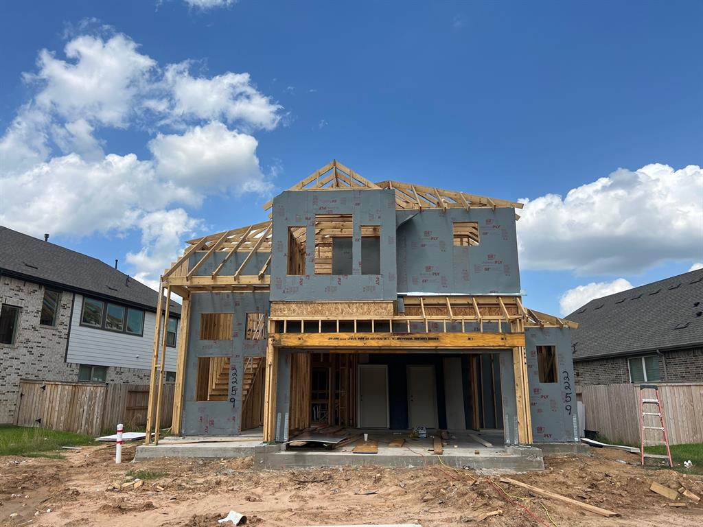 2259 Garden Arbor