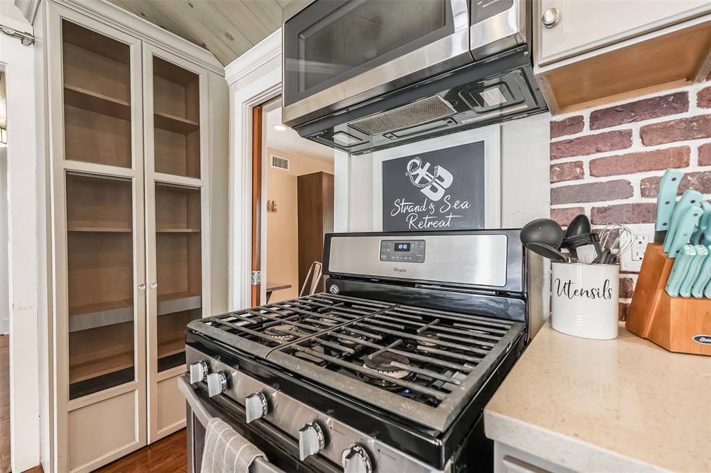 1414 Mechanic Street, Galveston, Texas image 18