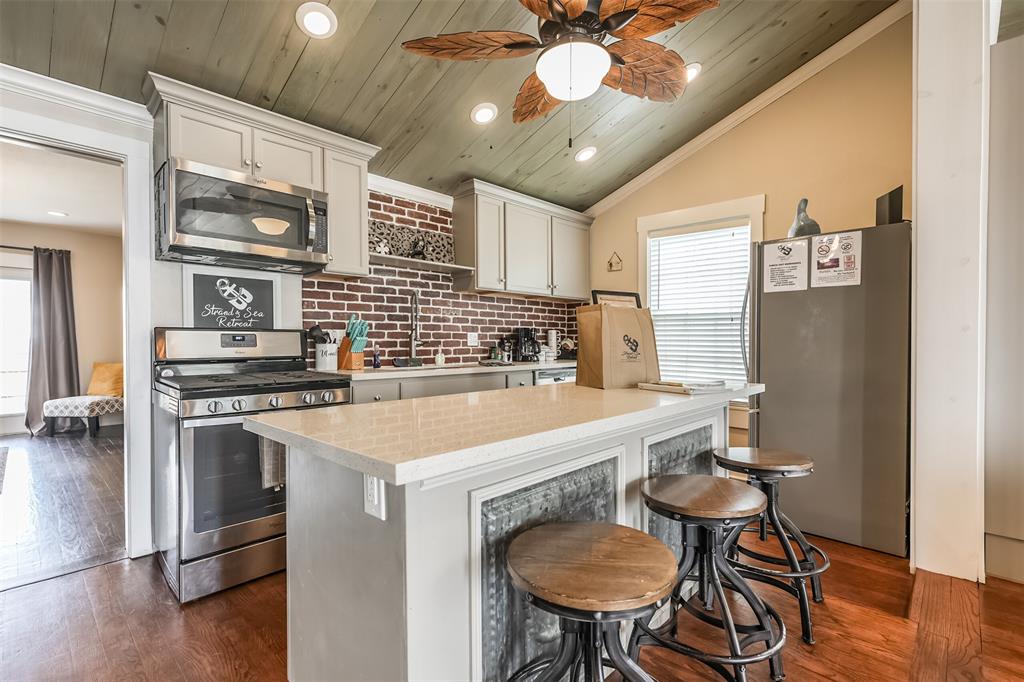 1414 Mechanic Street, Galveston, Texas image 16