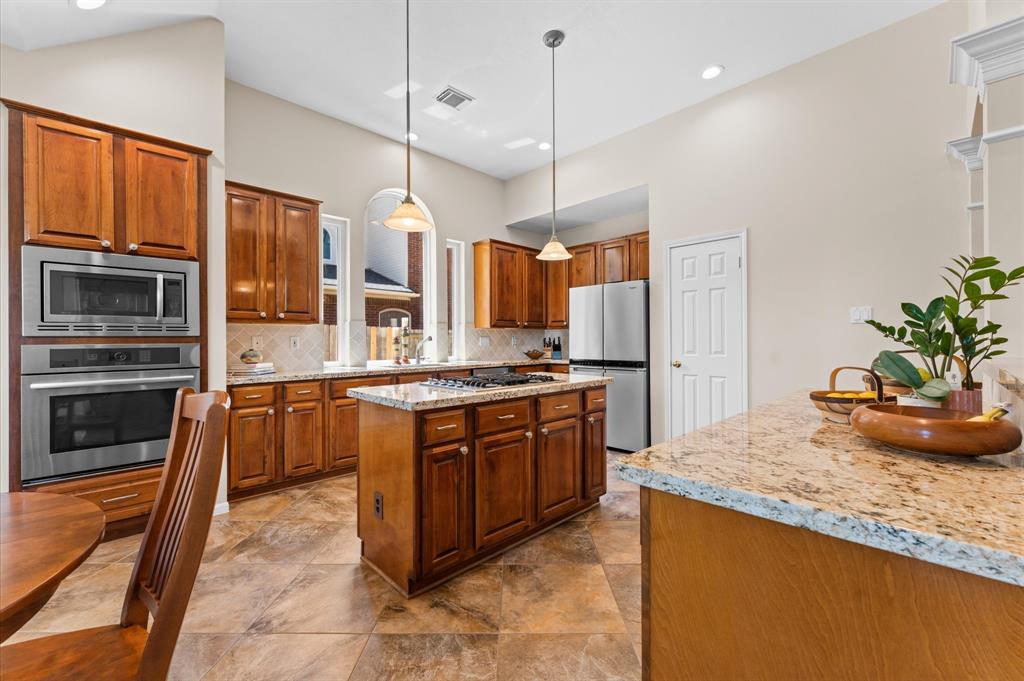 5418 Brook Bend Drive, Sugar Land, Texas image 16
