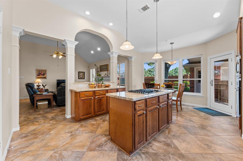 5418 Brook Bend Drive, Sugar Land, Texas image 12