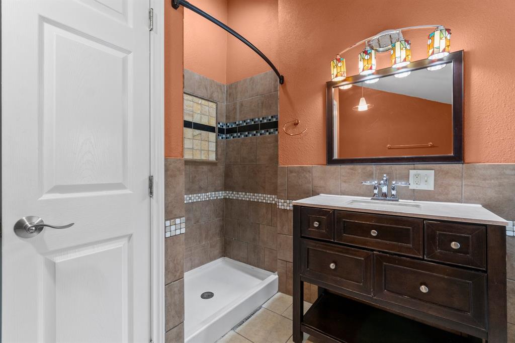 15 W Lake Forest Court, Conroe, Texas image 23
