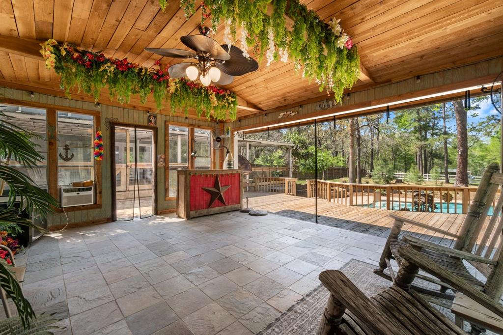 15 W Lake Forest Court, Conroe, Texas image 33