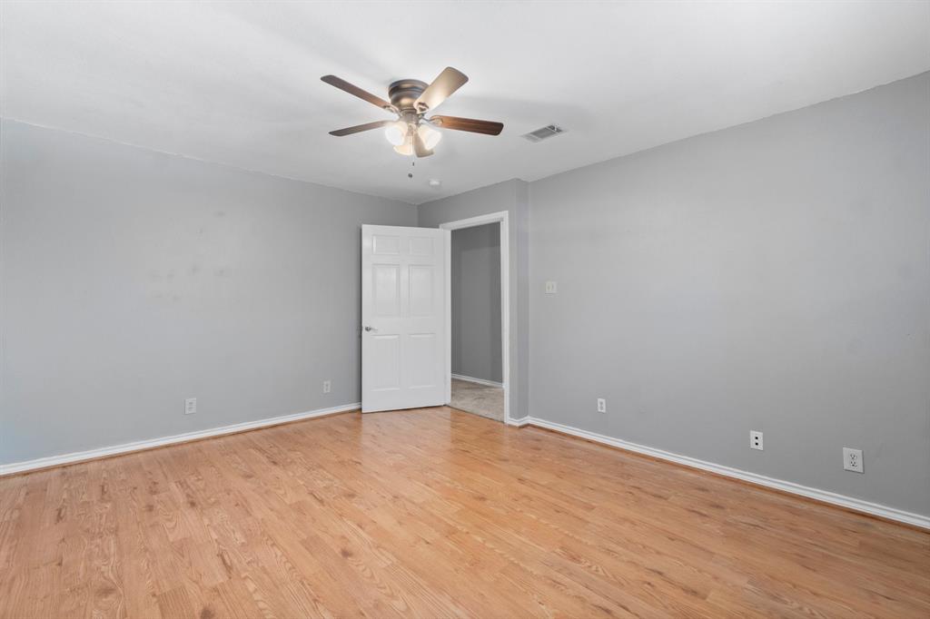 15 W Lake Forest Court, Conroe, Texas image 25