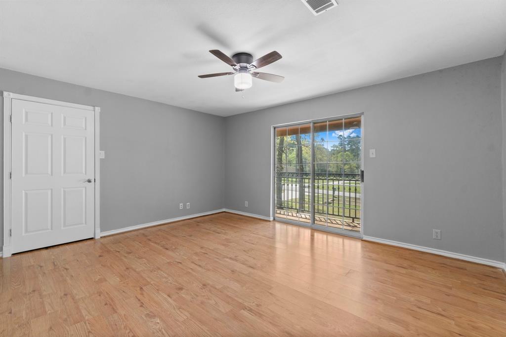 15 W Lake Forest Court, Conroe, Texas image 26