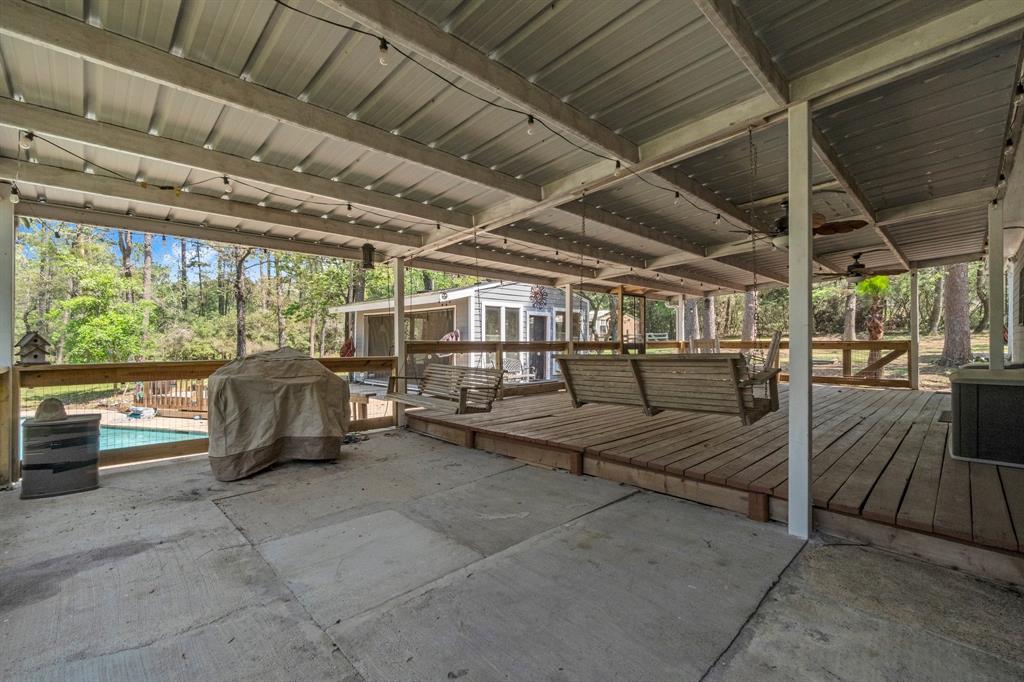 15 W Lake Forest Court, Conroe, Texas image 29