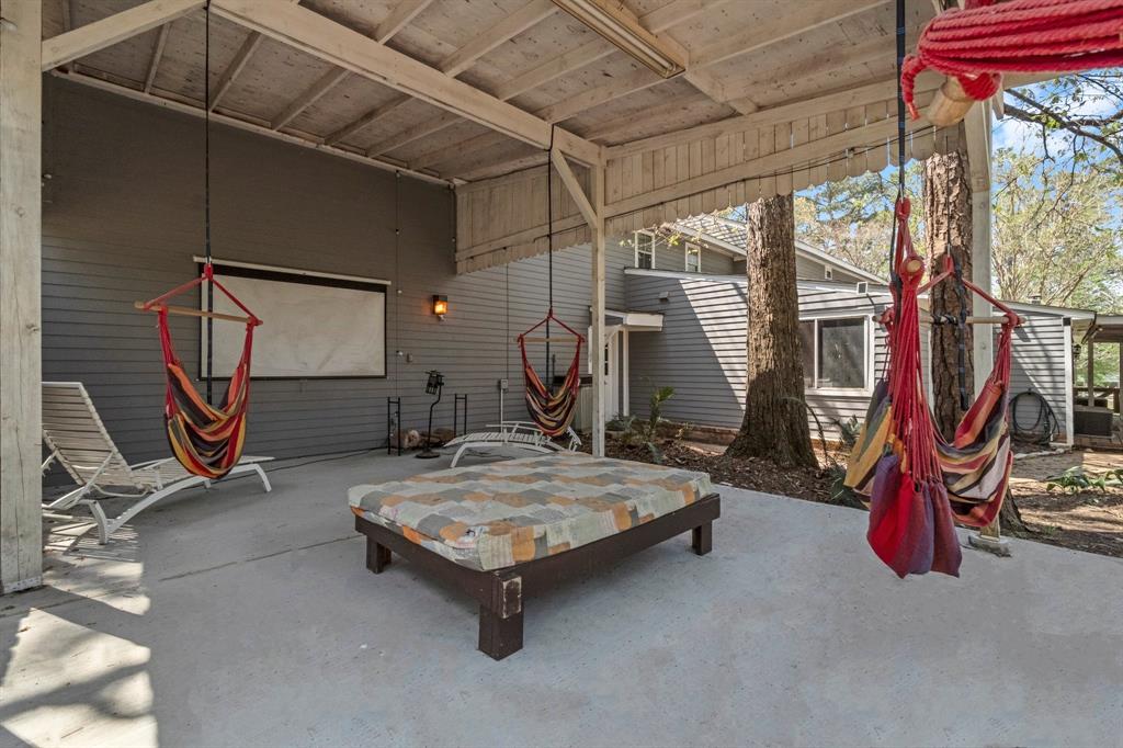 15 W Lake Forest Court, Conroe, Texas image 28