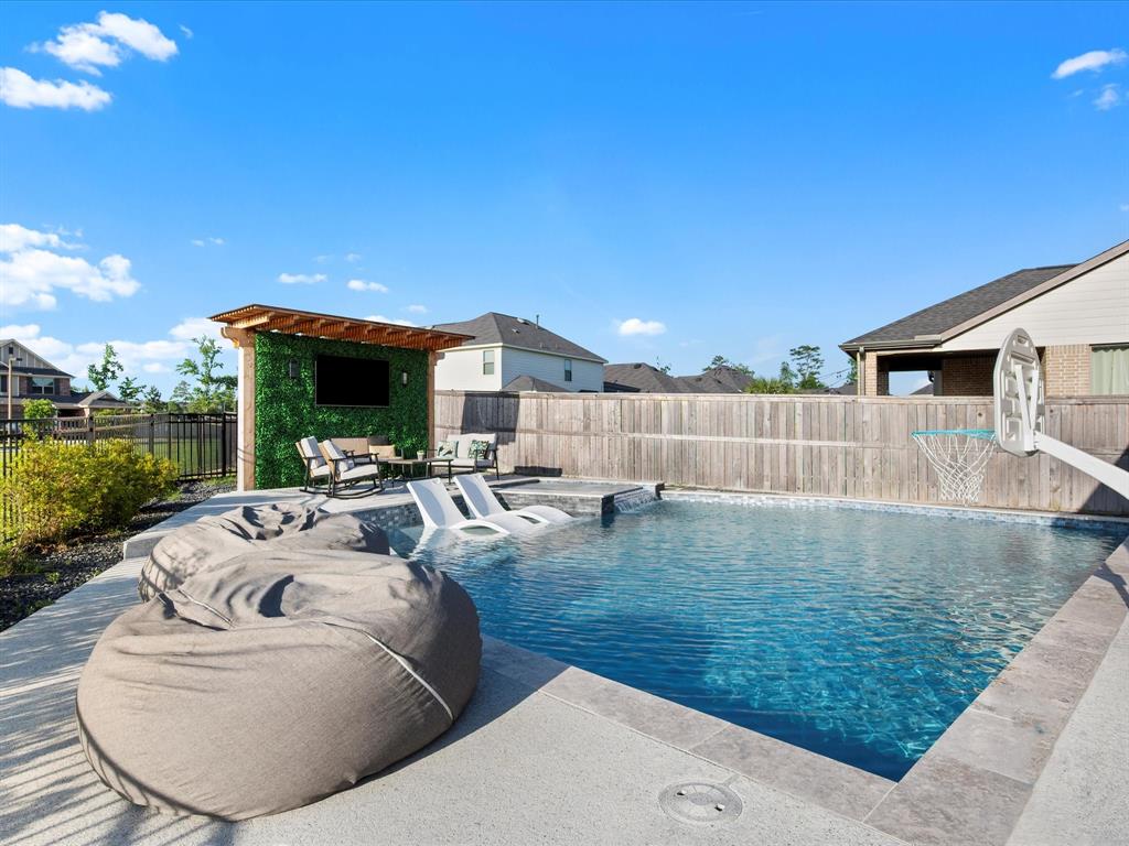 9715 Migrant Hawker Court, Conroe, Texas image 28