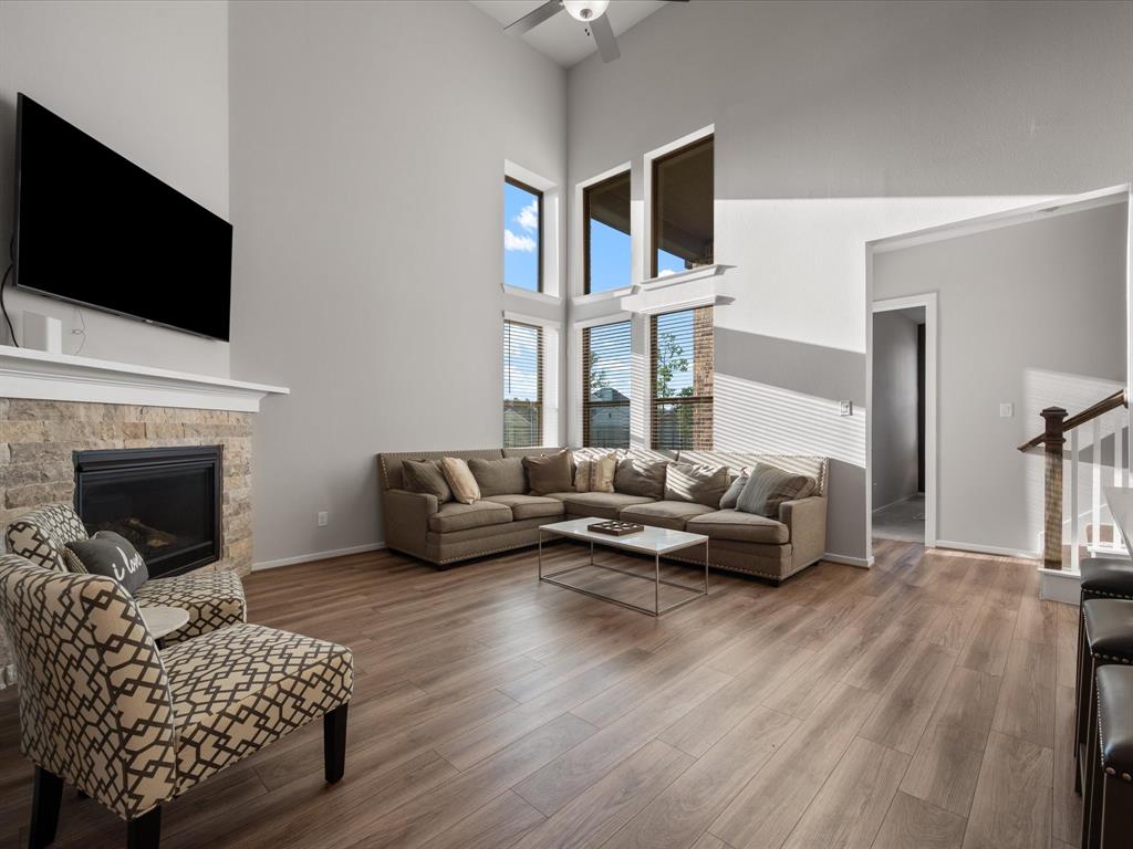 9715 Migrant Hawker Court, Conroe, Texas image 5