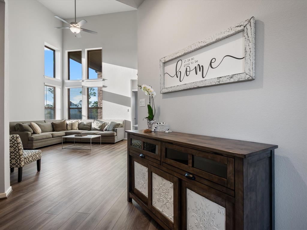 9715 Migrant Hawker Court, Conroe, Texas image 4